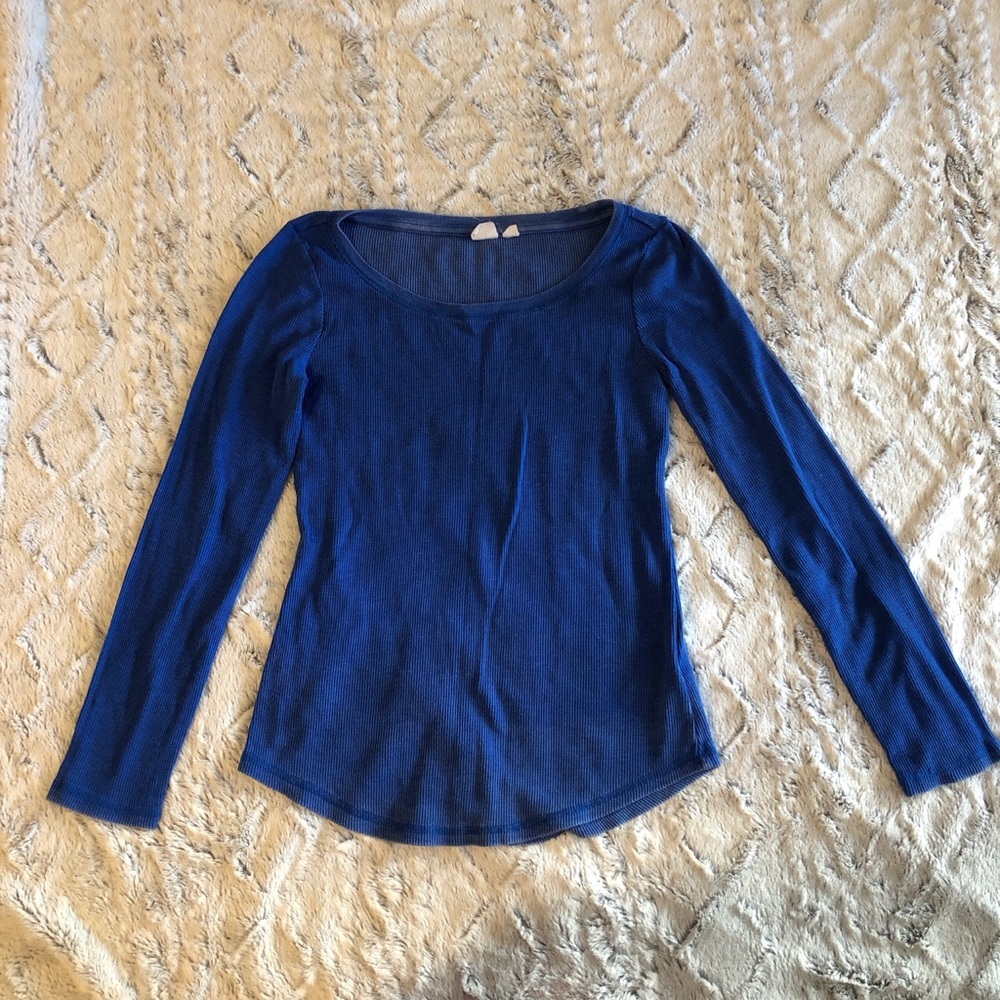 3/$25 GAP Blue long sleeve thermal top